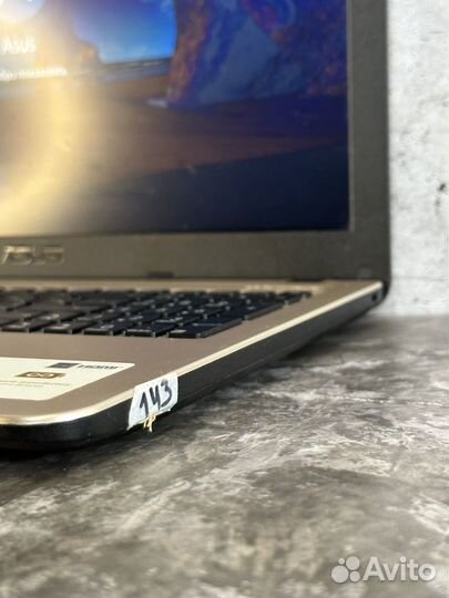 Asus Pentium / 2.5 ггц / 920MX 2Гб / 500Gb HDD