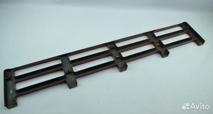 Решетка радиатора нижняя volvo FH16 (01.93)