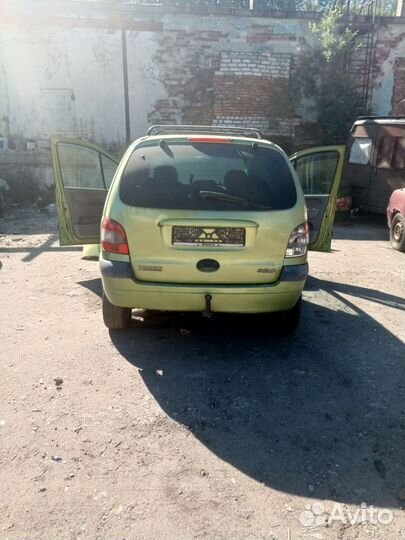 Renault Scenic 1.6 МТ, 2002, битый, 318 000 км