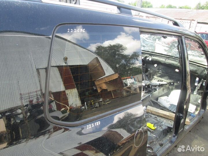 Стекло кузовное глухое правое