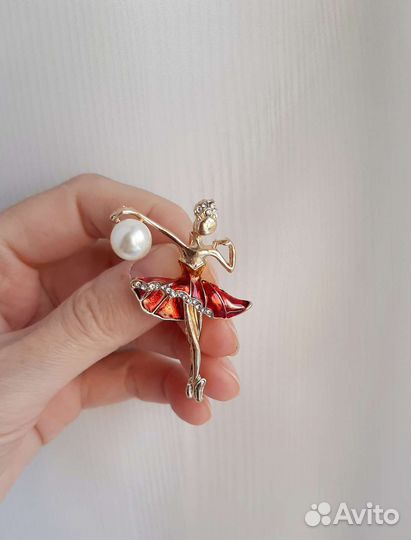 Брошь леопард