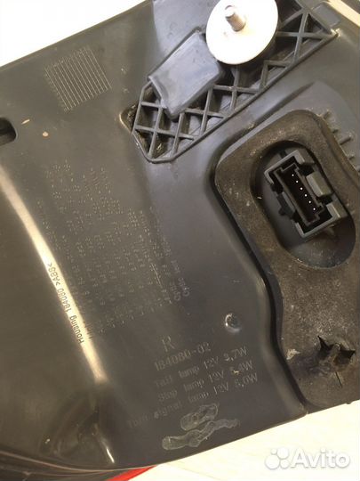 Задний правый фонарь в крыло bmw f10 рейсталинг