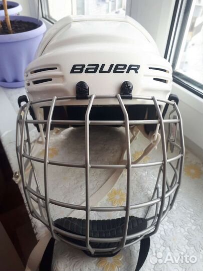 Хоккейная форма шлем, коньки, шорты