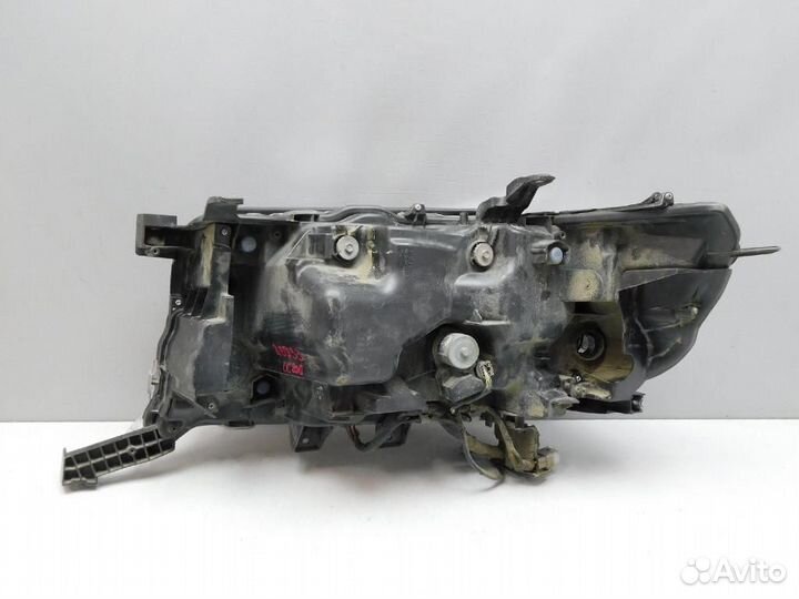 Фара правая Toyota Land Cruiser