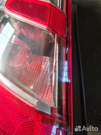 Фонарь задний левый Renault Sandero 1 2012
