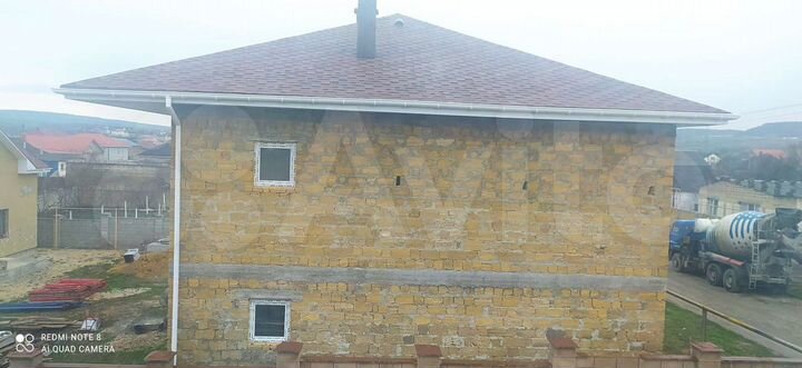 Дом 200 м² на участке 5 сот.