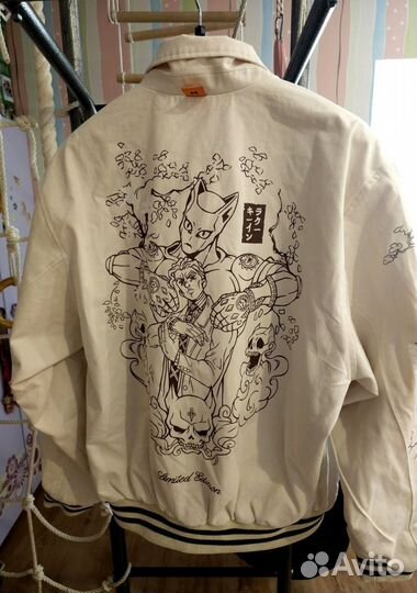 Nikifilini Бомбер джоджо