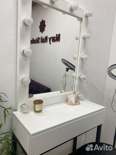 Рабочее место для бровиста визажиста