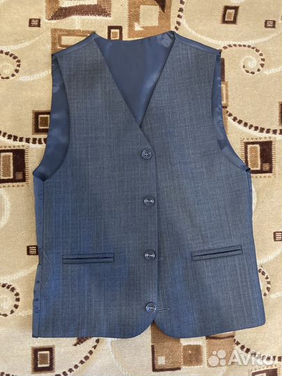 Костюм тройка для мальчиков 6-7 лет