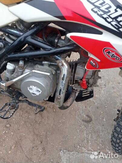 Двигатель yx140