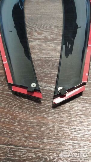 Ветровики Новые T. Noah 01-05 (комплект)