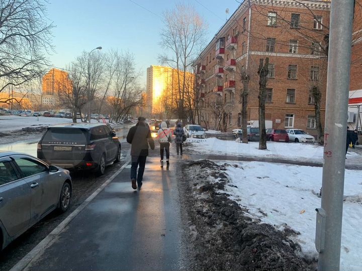 Продам торговое помещение, 337 м²