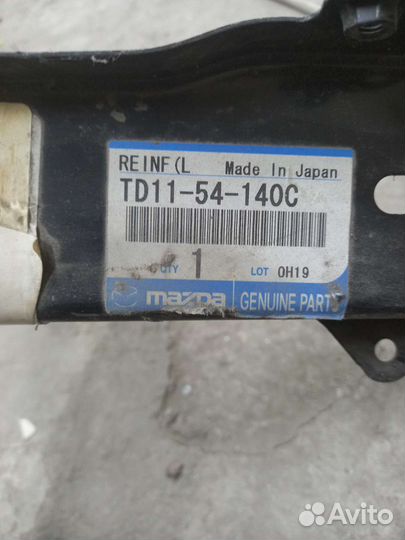 Кронштейн рамки радиатора Mazda