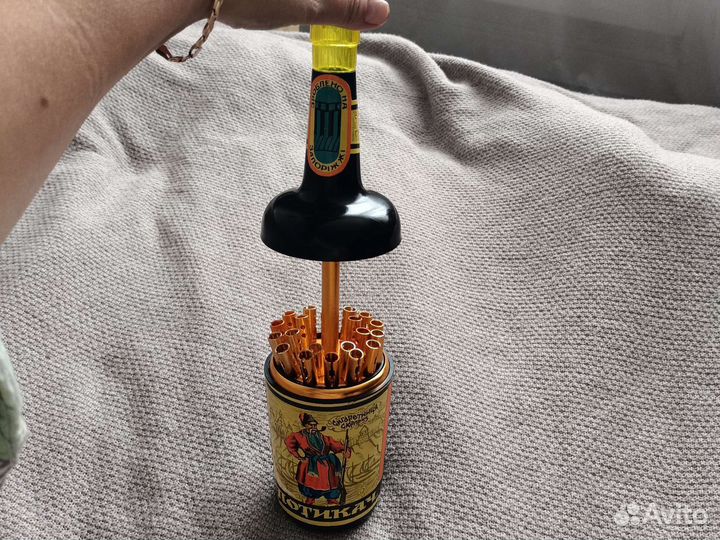 Сувенирная сигаретница бутылка