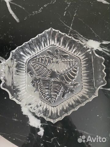 Конфетница стеклянная