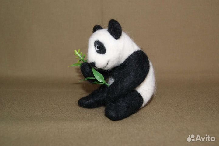 Панда из шерсти (ручная работа)