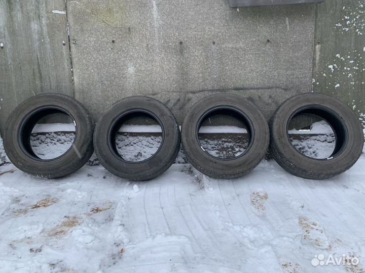 Continental AllSeasonContact 215/65 R16