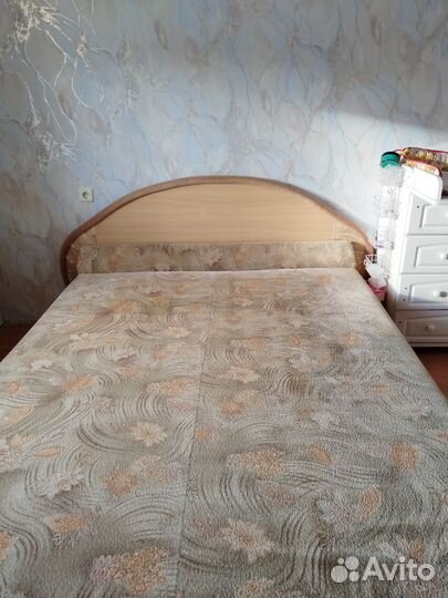 Кровать двухспальная бу