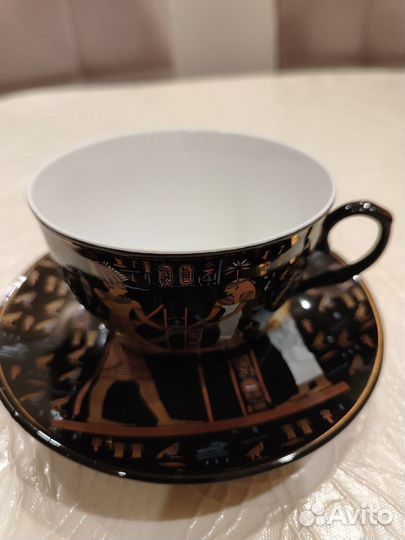 Чашка с блюдцем 