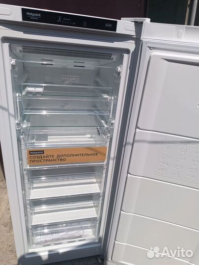 Новая Морозильная камера hotpoint ariston No Frost