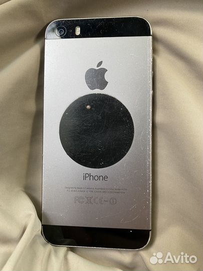 Телефон iPhone 5s