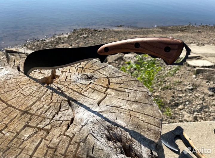 Топор цельнометаллический