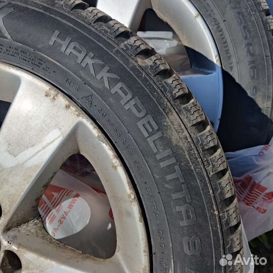 Nokian Tyres Hakkapeliitta 8 205/55 R16