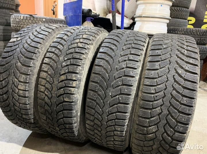 Bridgestone Blizzak Spike-01 195/65 R15