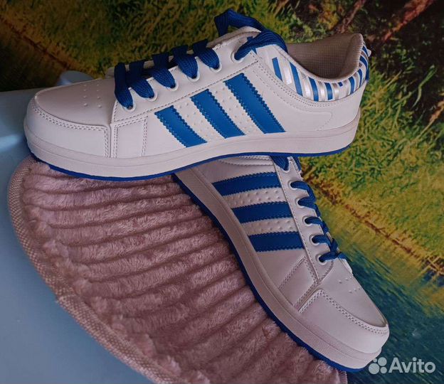 Мужские кроссовки 42 размер