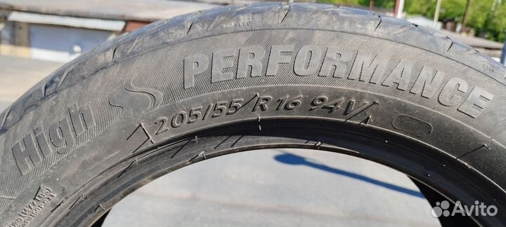 Dunlop SP Sport 2000E 225/60 R15 и 205/55 R16