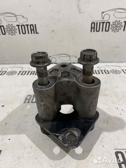 Кронштейн опоры АКПП Mazda 6 GH LF 2011