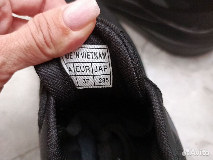 Кроссовки Adidas feather