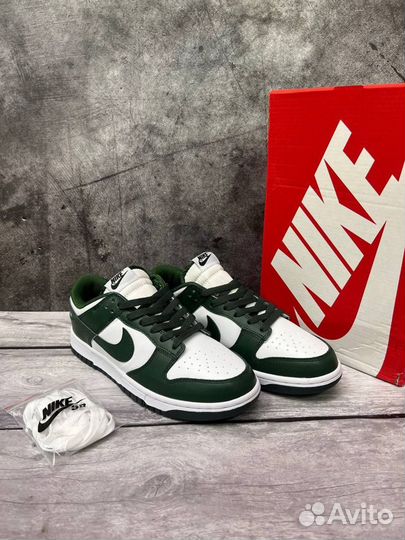 Кроссовки nike dunk low sb зелёные