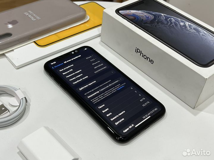 iPhone Xr, 64 ГБ