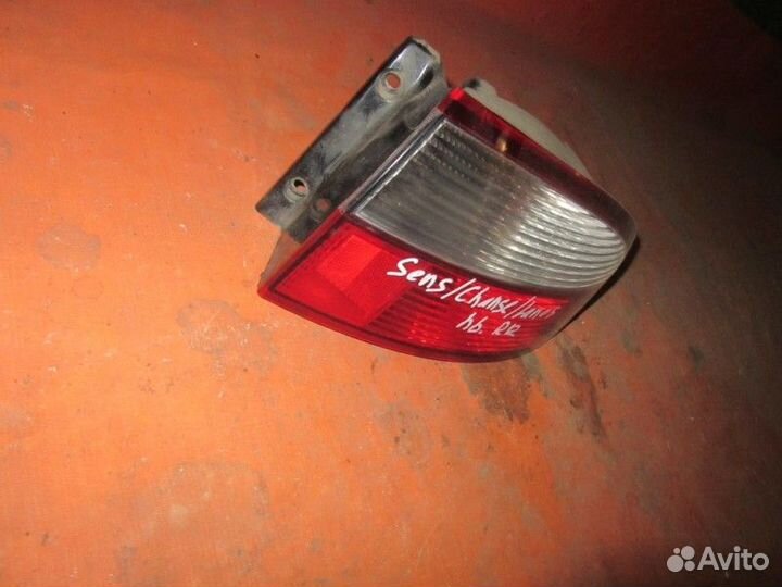 Фонарь задний правый Chevrolet Lanos