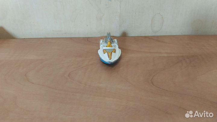 Модели судов и катеров Matchbox