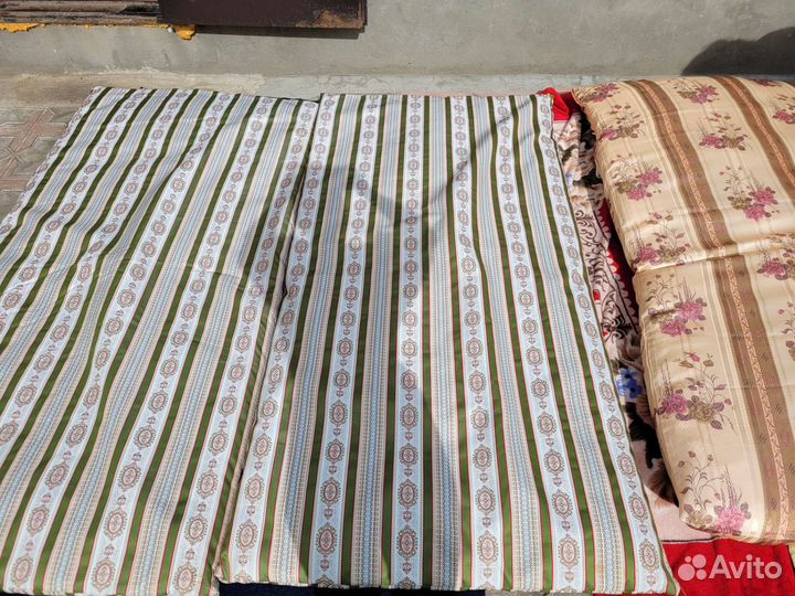 Одеяло и матрас из овечьей шерсти