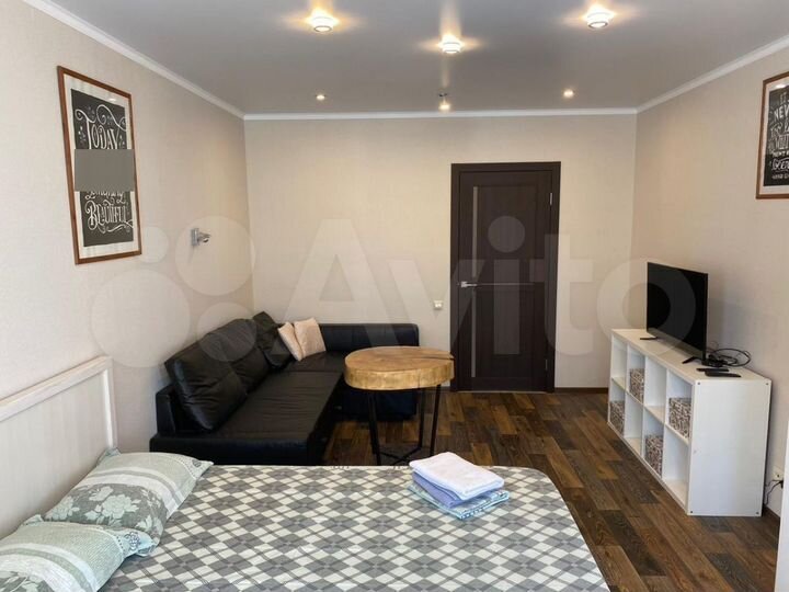 2-к. квартира, 70 м², 10/17 эт.