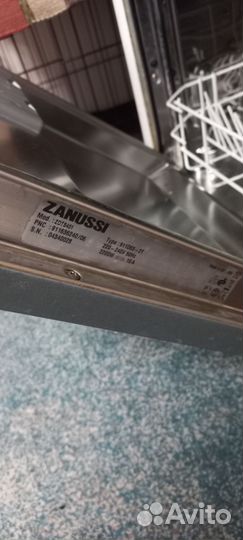 Посудомоечная машина zanussi 45см