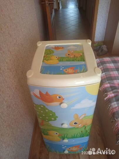 Пластиковый детский комод