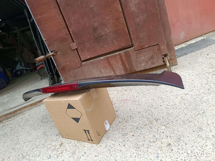 Спойлер крышки багажника Форд Фокус2