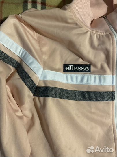 Ветровка ellesse