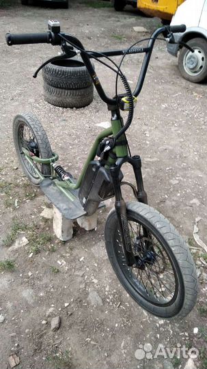 Электросамокат,Электроскутер