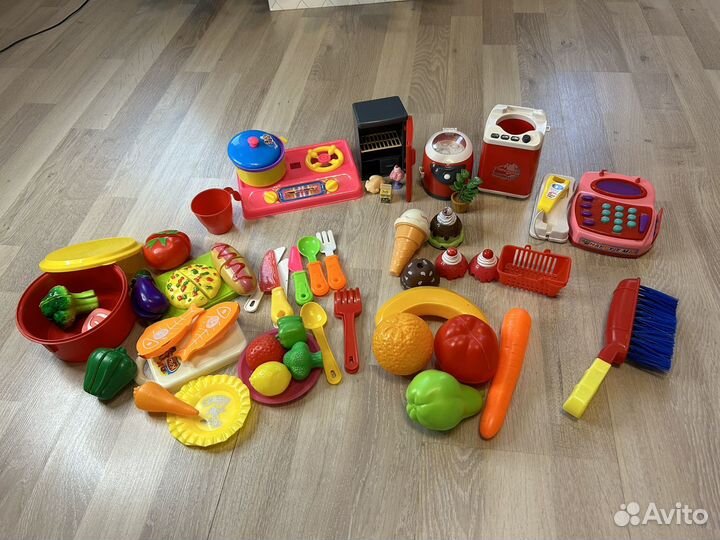 Пакет игрушек кухня