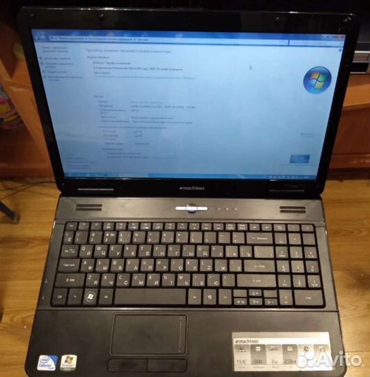 Ноутбук Acer Emachines E525