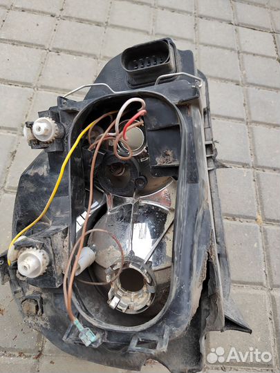 Фара передняя левая на LADA priora бу