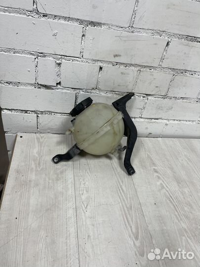 Бачок расширительный BMW 5 F10 F11