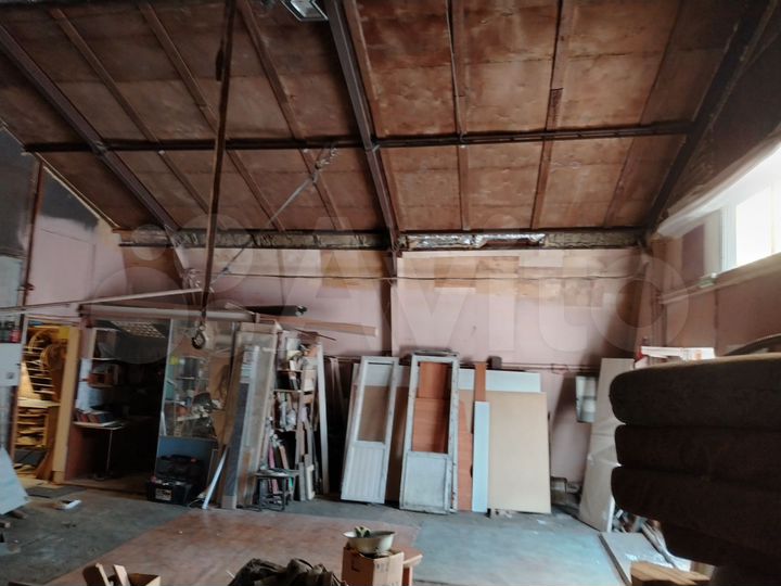 Гараж, > 30 м²