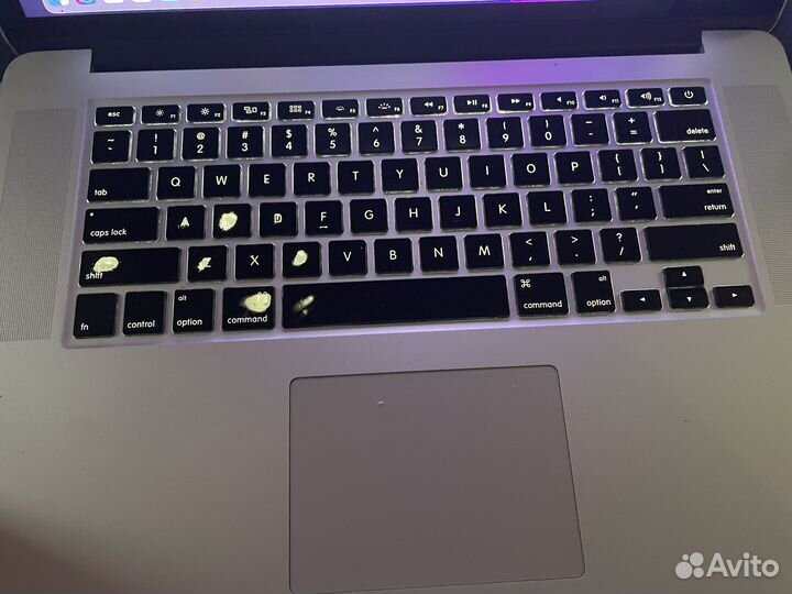 Macbook pro 15 2015 i7 16gb 512gb