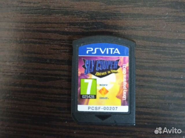 Sly Cooper Thieves in time PS vita